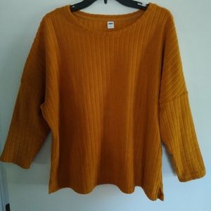 Womens Old Navy mustard sweater size large